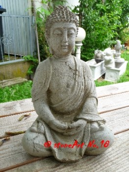 Buddha 30 cm - Antik mit Rissen